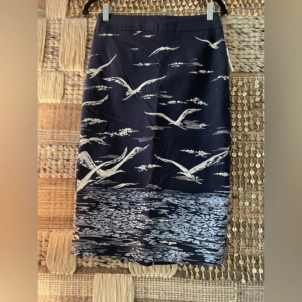 🩵 💙 Anthropologie Maeve Seagull Printed Pencil Skirt Blue NWT sz 4 - Picture 2 of 11